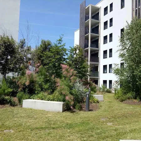 Bel T2 Pres Du Avc Un Parking Prive *