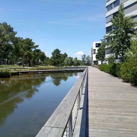 Bel T2 Pres Du Avc Un Parking Prive Bordéus